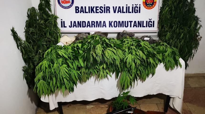 Bandırma&rsquo;da uyuşturucu operasyonu