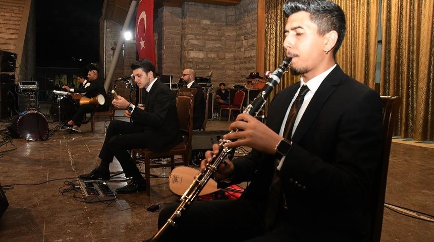 Mamak&rsquo;ta yaz dolu dolu ge&ccedil;iyor