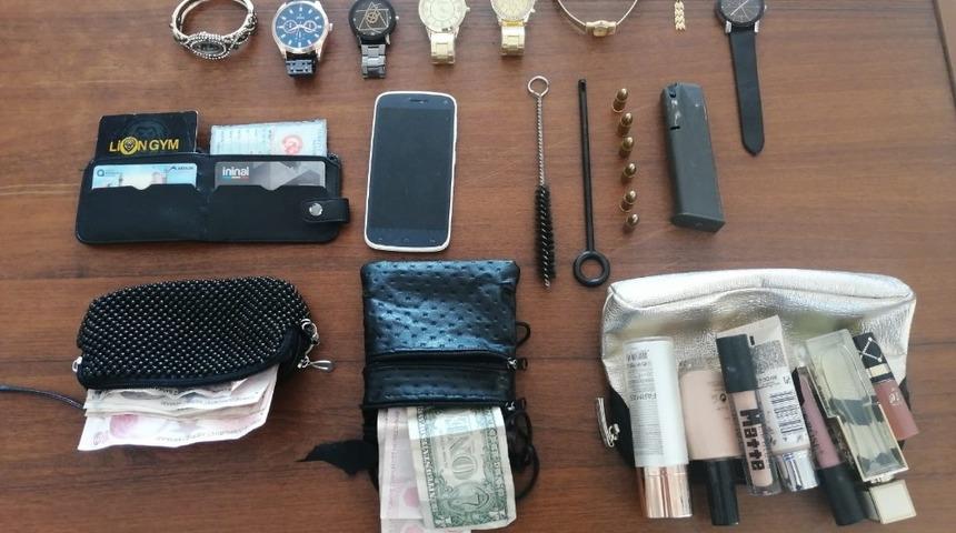 Jandarma ekiplerini peşlerine taktılar