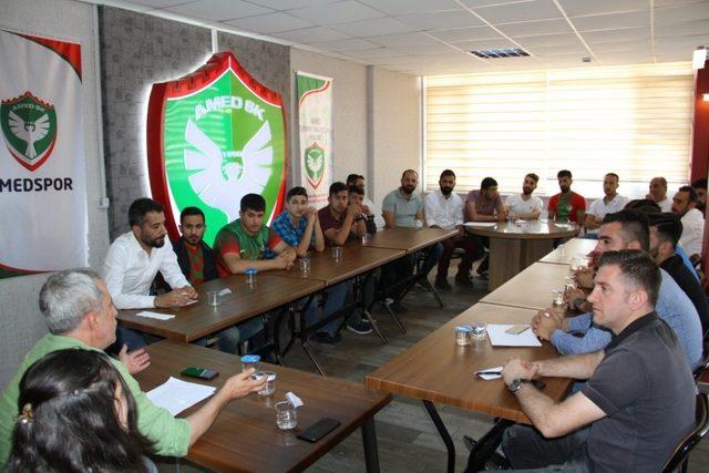 Amed Sportif Faaliyetler yönetimi taraftarlarla buluştu