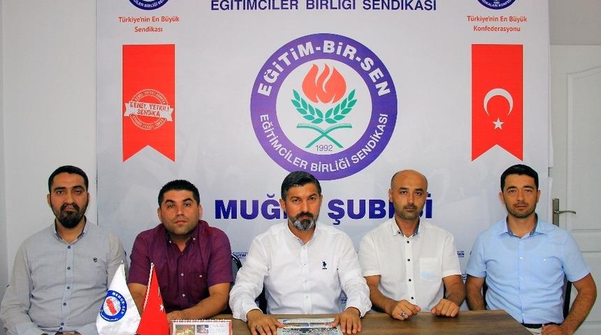 Aynı okuldan 33 öğretmenden 14’ü merkeze alındı