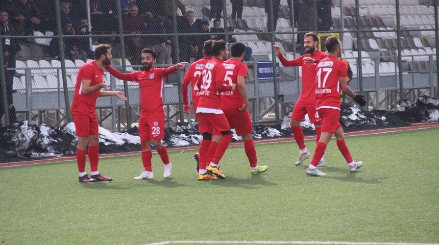 Elazığ Belediyespor&rsquo;dan 10 imza