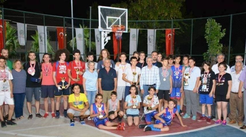 Ödemiş’te sokak basketbolu heyecanı