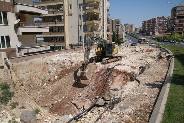 Kale eteğindeki evler kamulaştırılacak