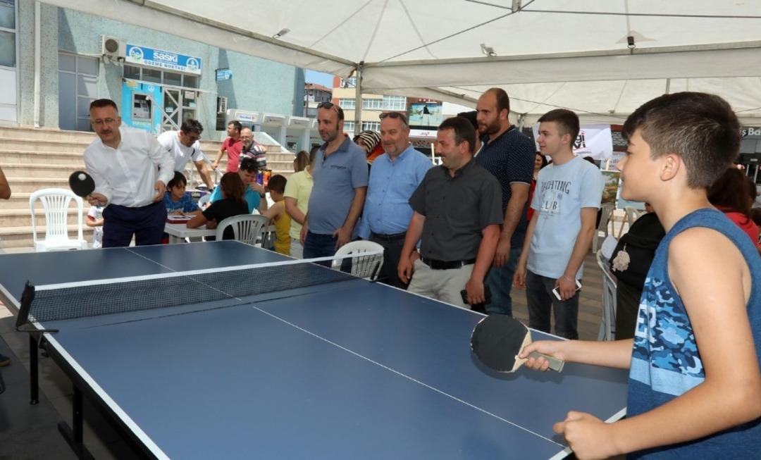 &ldquo;Sosyal Medyadan Sosyal Meydana&rdquo; etkinliğinde gen&ccedil;ler doyasıya eğlendi