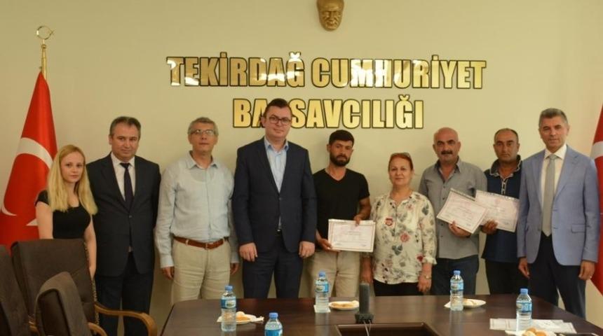 Denetimli Serbestlik M&uuml;d&uuml;rl&uuml;ğ&uuml;&rsquo;nde okuma yazma seferberliği