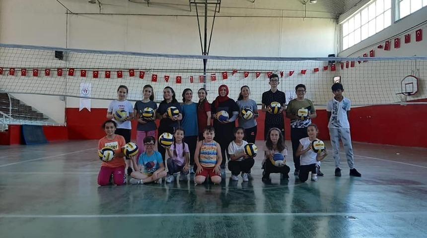 Yerk&ouml;y&rsquo;de Yaz Spor Okulları Başladı