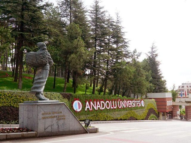 Anadolu Üniversitesi yaz okulu ödemeleri için ek süre