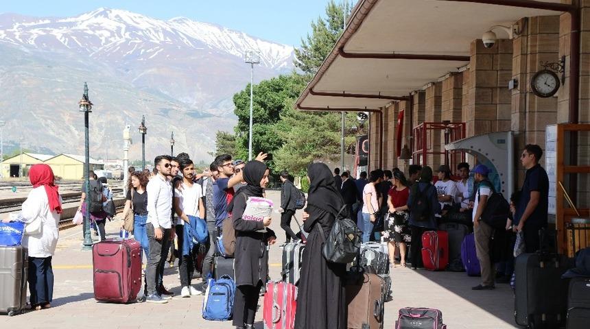 Erzincan- Divriği arasında ikinci rayb&uuml;s seferleri başlıyor