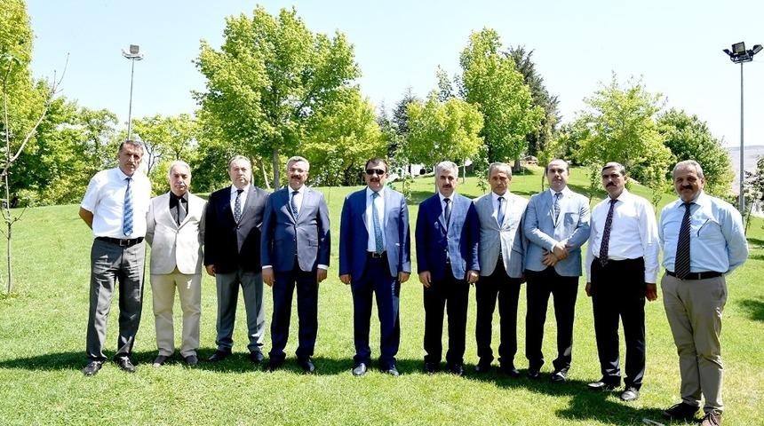 Başkan G&uuml;rkan fuar alanında incelemelerde bulundu