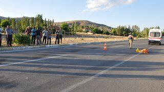 Sivas'ta otomobille motosiklet çarpıştı: 1 ölü, 4 yaralı