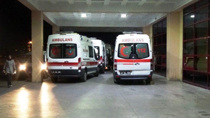 Kaza yapan araçta kimyasal madde şüphesiyle hastanenin acili kapatıldı G3