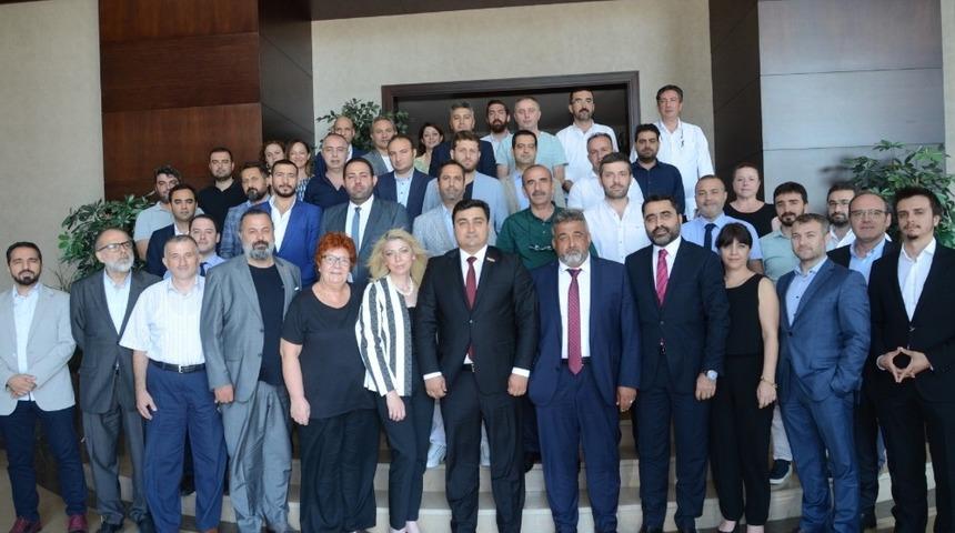 Tesis y&ouml;netim sekt&ouml;r&uuml; iş adamı Suat Sandal başkanlığında toplandı