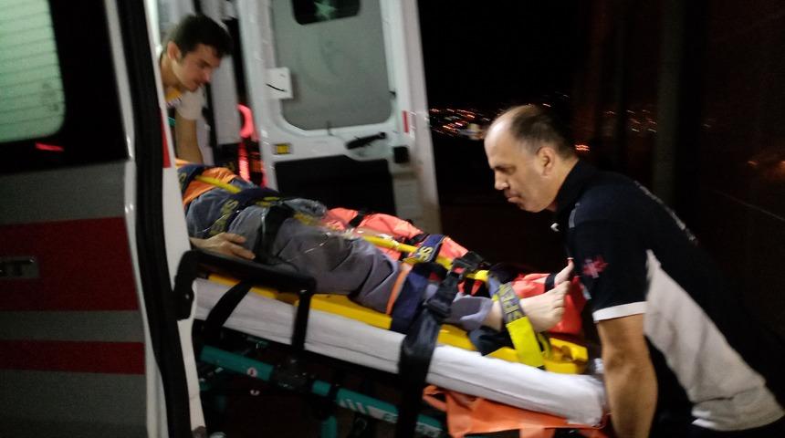 Maden ocağında kaza! Kamyonuyla 5 metre yüksekten düştü!