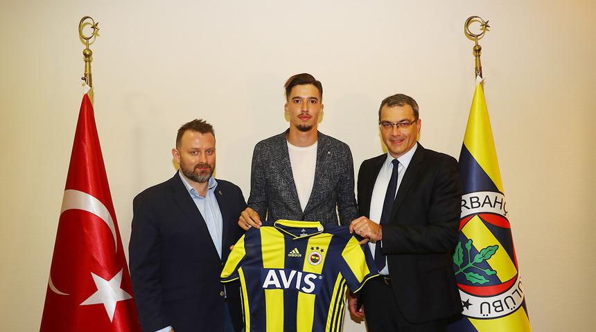 Fenerbahçe'den gece yarısı transferi