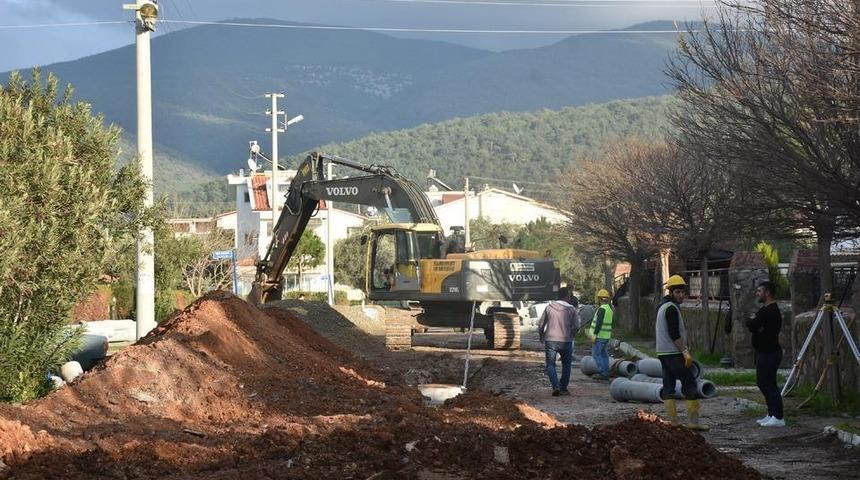 Büyükşehir Belediyesi Akbük Kanalizasyonunun büyük bölümünü bitirdi