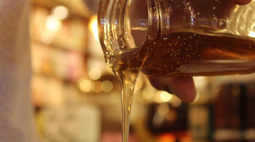 Bin bir derde deva balın kendisi var, literatürde ismi yok