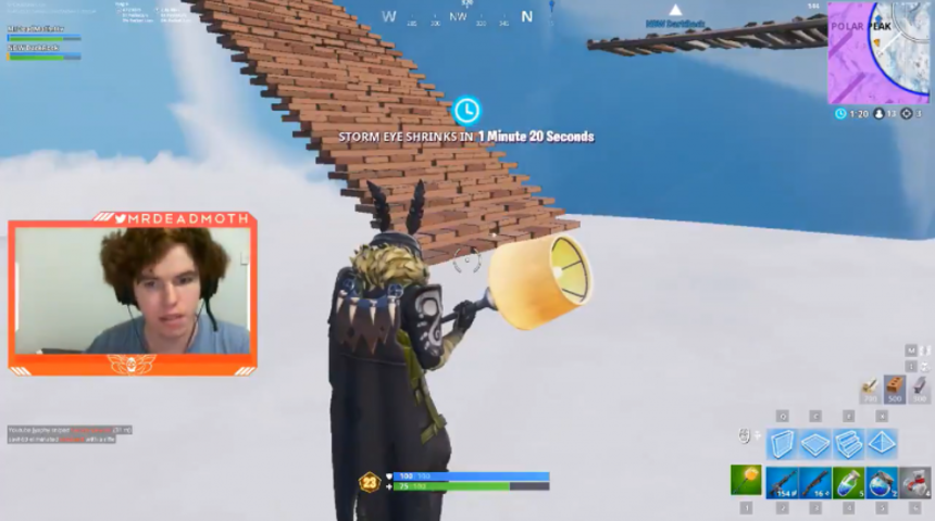 Avustralyalı Fortnite oyuncusu Luke "MrDeadMoth" Munday eşine saldırı da bulunduğunu kabul etti