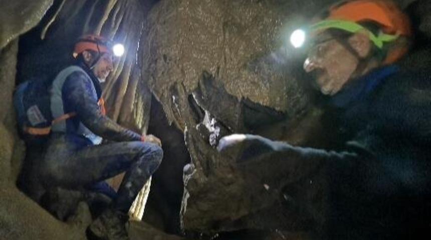 CİSAD &uuml;yelerinden mağarada keşif &ccedil;alışması