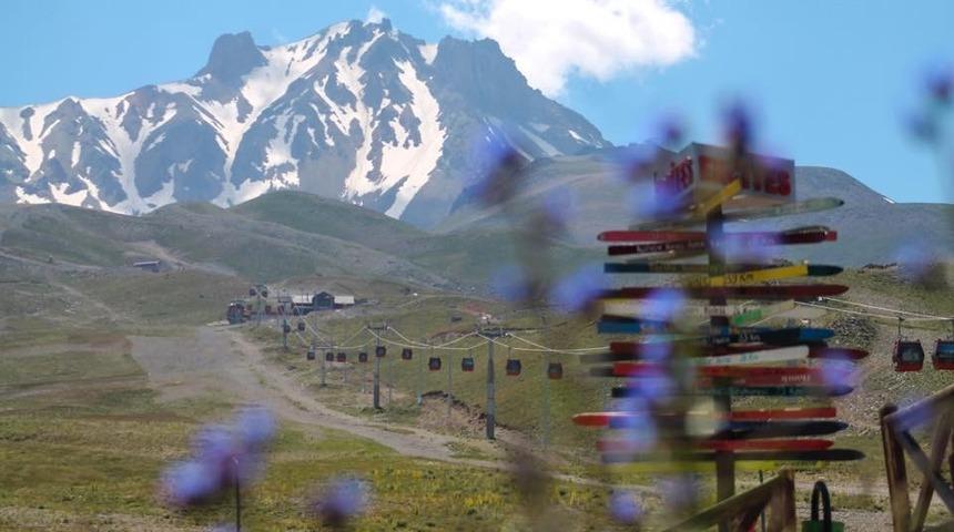 Erciyes&rsquo;in yazı başka kışı başka g&uuml;zel