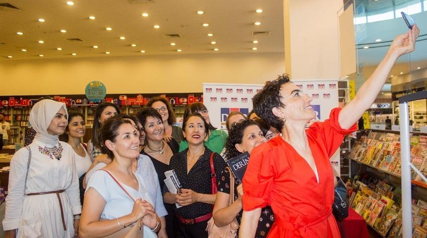 Meltem G&uuml;ner Optimum&rsquo;da okurlarıyla buluştu