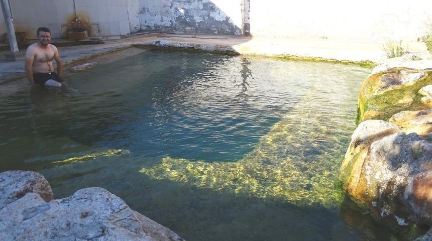 Hisarcık’taki tarihi sıcak su havuzu sağlık turizmine kazandırılmalı