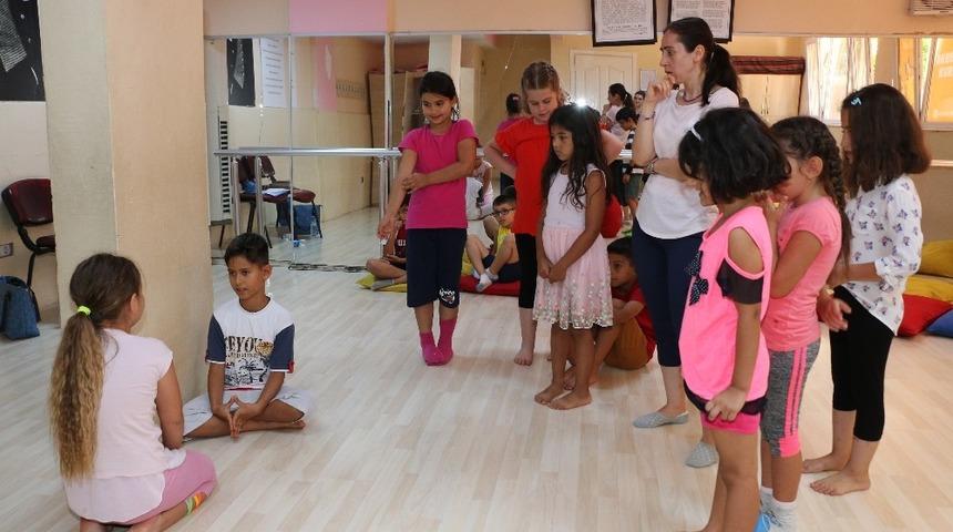 AKBEM, geleceğin sanatçılarını yetiştiriyor