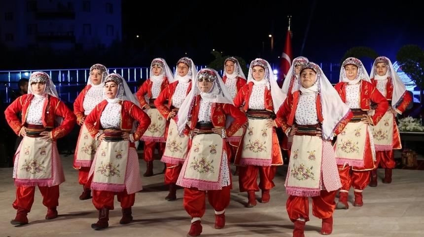 Toroslar&rsquo;da halk oyunları kursu devam ediyor