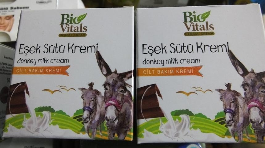Eşek s&uuml;t&uuml; kremi ilgi g&ouml;rd&uuml;