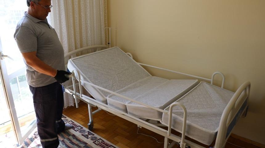 Yatalak hastalara &uuml;cretsiz elektrikli karyola