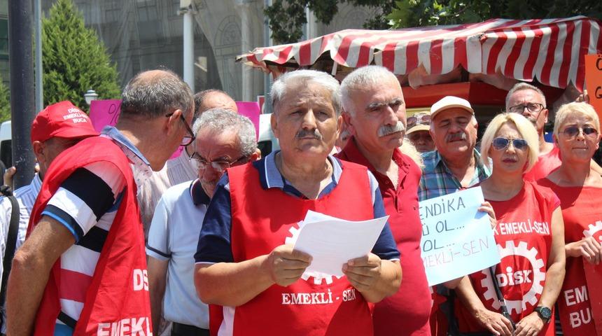 Emekli-Sen, zam oranını protesto etti