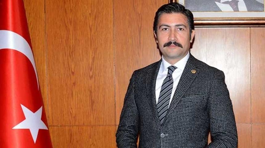 AK Parti'li Özkan, Eskişehir'de trafik kazası geçirdi