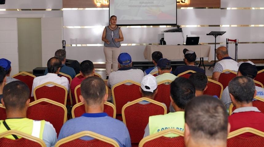 &Ccedil;orlu Belediyesi personeline &rsquo;İş Sağlığı ve G&uuml;venliği Eğitimi&rsquo; verildi