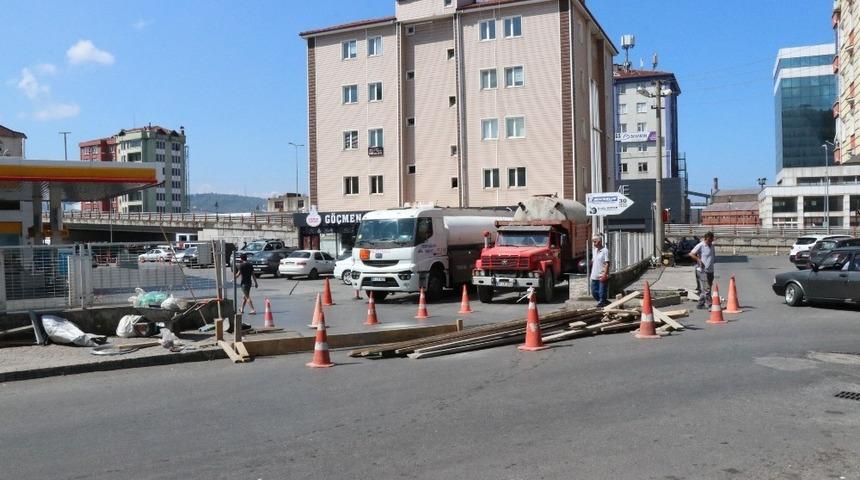 Akaryakıt istasyonu girişi belediye tarafından kapatıldığı iddiası