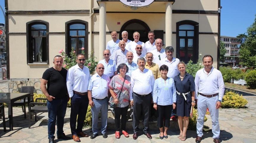 Başkan Akın: &ldquo;Muhtarlarımız hizmetin temel taşlarıdır&rdquo;