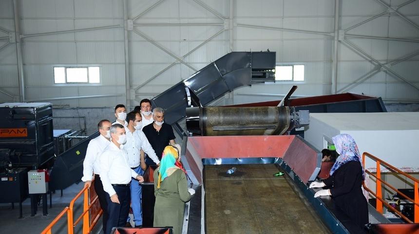 Ambalaj atığı tesisi &ccedil;evre hizmetlerine farklı bir boyut kazandırıyor