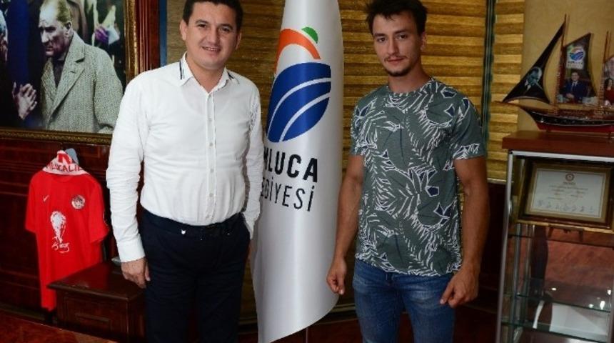 Şampiyon, başkan K&ouml;leoğlu&rsquo;nu ziyaret etti