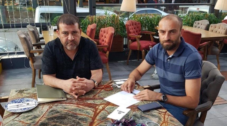 Elazığspor, Kadir Bekmezci&rsquo;yle  s&ouml;zleşmeyi 2 yıl uzattı