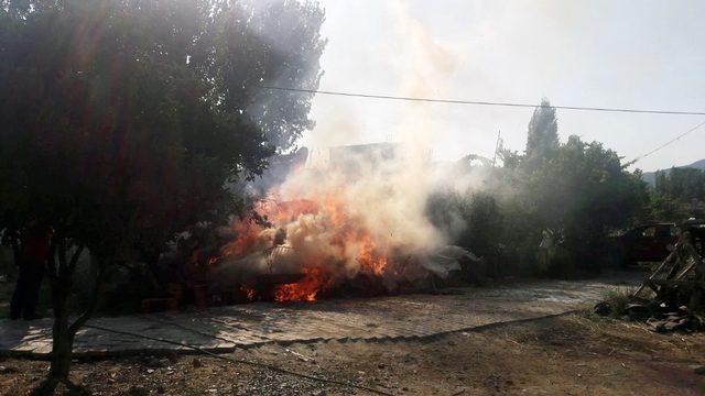 Seydikemer’de yangın