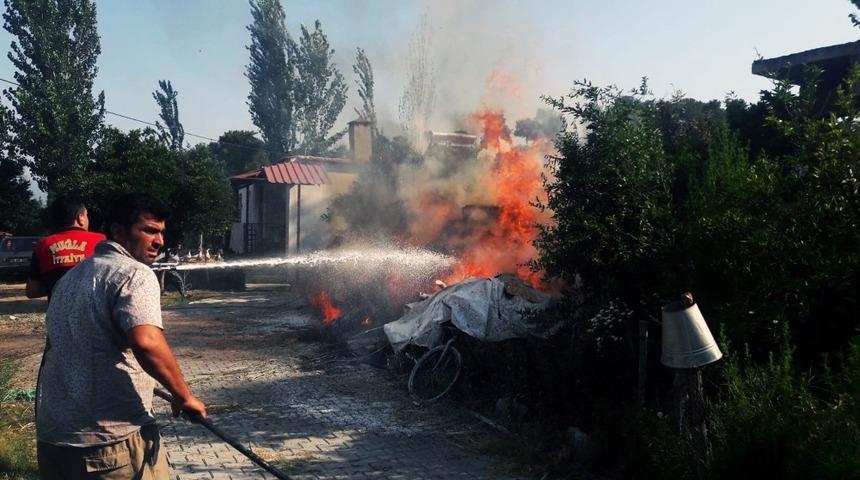 Seydikemer’de yangın