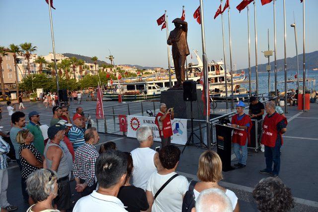 Marmaris’te emekliler zam oranlarını protesto etti 