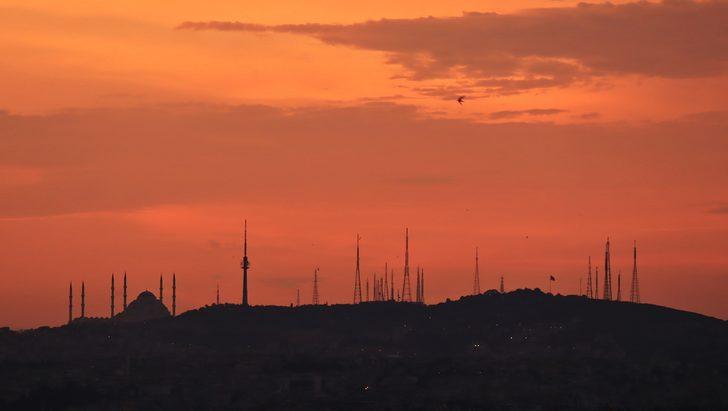 İstanbul'da bu sabah! Gökyüzü turuncuya boyandı G3