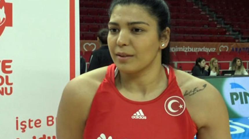 Tilbe Şeny&uuml;rek, Fenerbah&ccedil;e'den Galatasaray'a transfer oldu