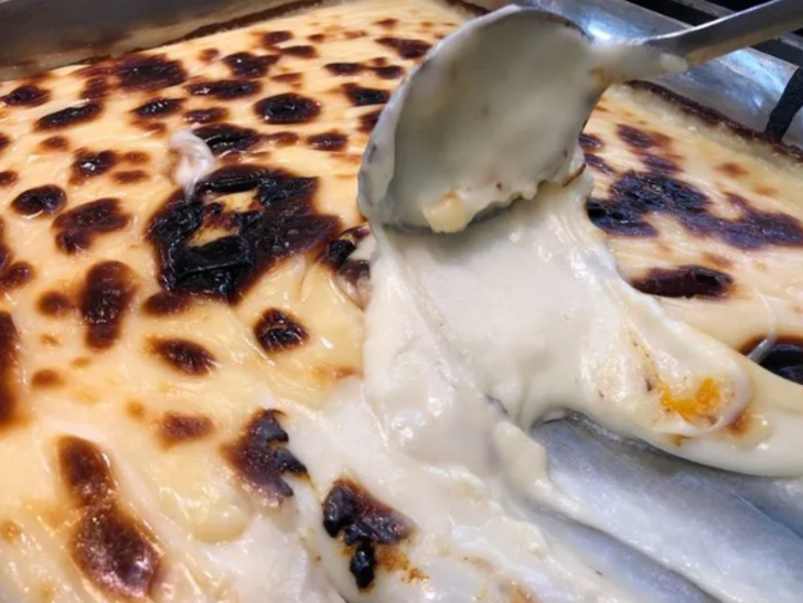 Osmanlı mirası süt helvasını karpuzda pişiriyor G1