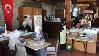 Köylü kadınların açtığı kafe Türkiye’nin her yerinden ziyaretçi çekiyor