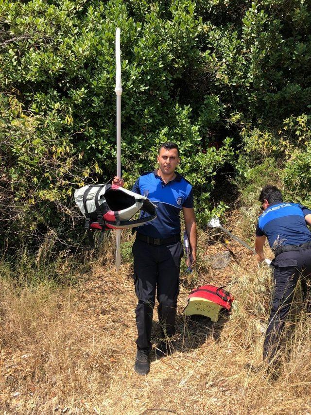 Olympos sahilindeki seyyar satıcı denetimi