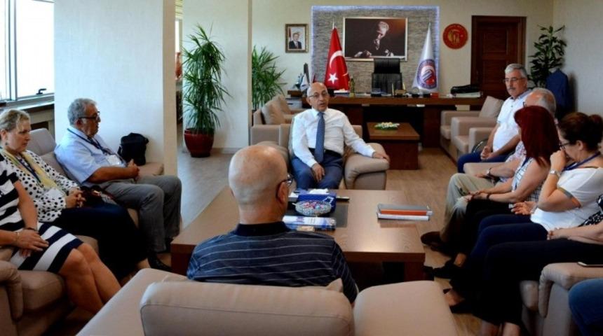 Yaz Bilim Kampı Proje Ekibinden Rekt&ouml;r Murat&rsquo;a ziyaret