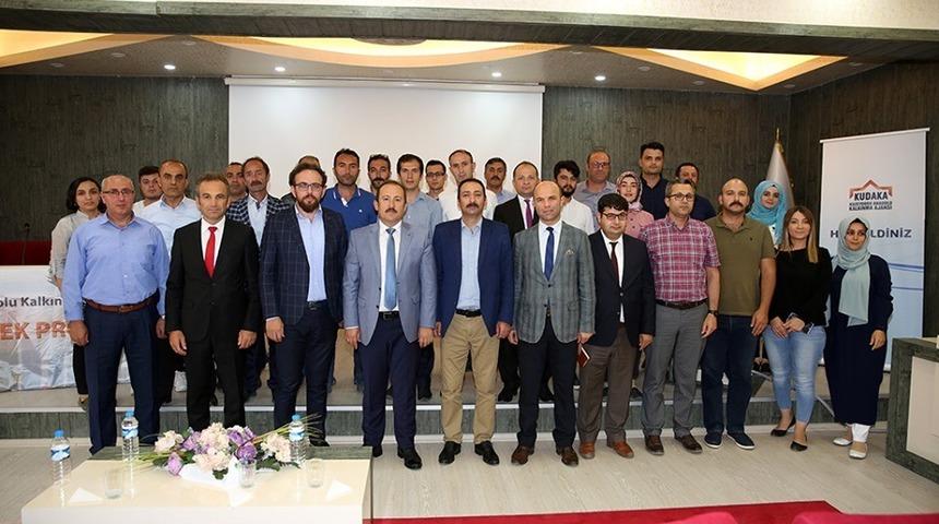 Kamu personeline sosyal medya ve imaj y&ouml;netimi eğitimi