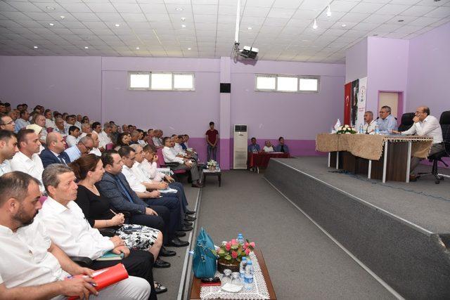 Vali Deniz, Yunusemreli muhtarlarla buluştu 1