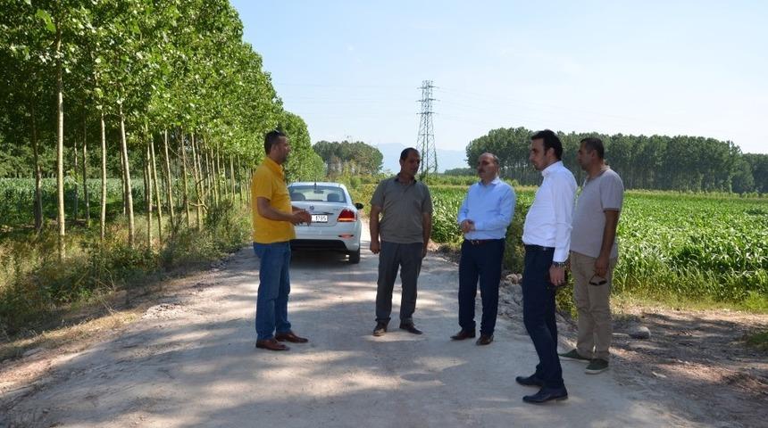 Erenler&rsquo;de tarla yollarında hummalı &ccedil;alışma